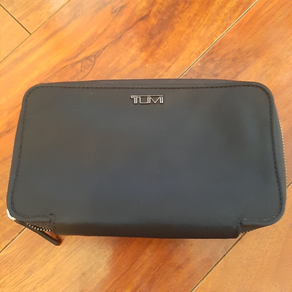 Tumi Wallet